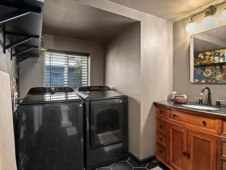 Full Washer Dryer