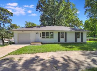 1525 Broadway St, Independence, MO 64050