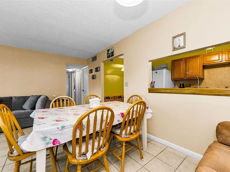 2575 Pine Ridge Way S #E1 — Photo 7