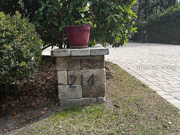 2nd image of 133 Arrow Rd #214