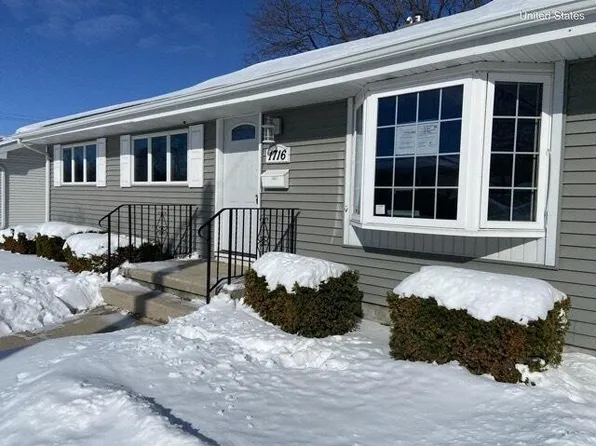 1716 Philippen STREET, Manitowoc, WI 54220