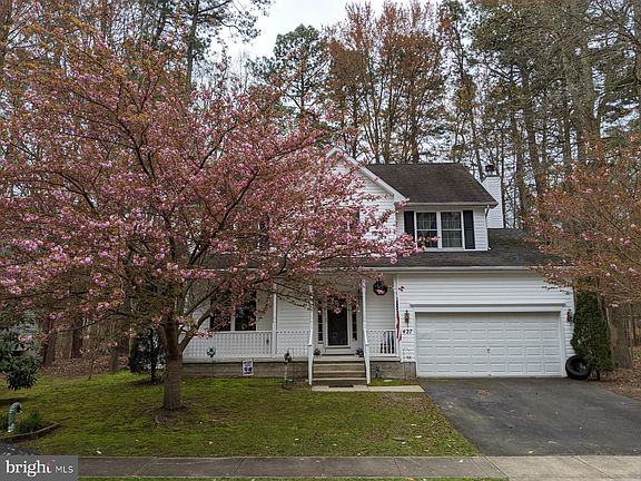 3rd image of 427 Timber Ln