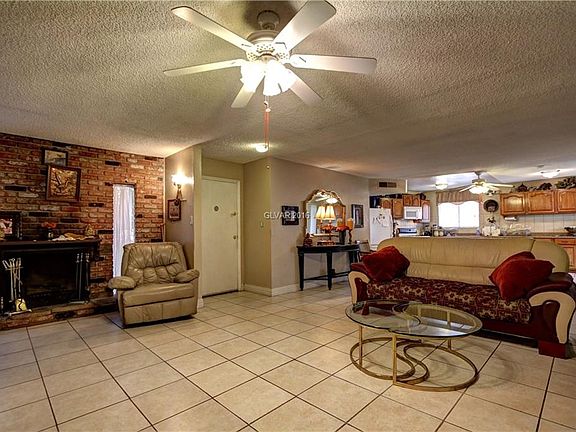 2nd image of 4684 Bennett Dr