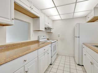 2050 N Congress Ave APT 409, West Palm Beach, FL 33401
