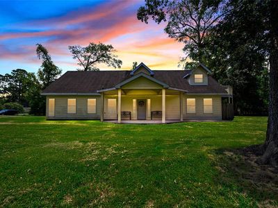 13119 Maplewood Ln, Old River Winfree, TX, 77535