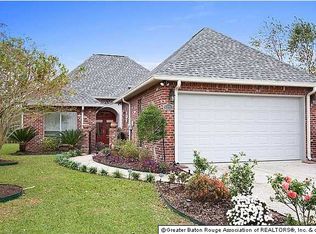 5252 Courtyard Dr, Gonzales, LA 70737