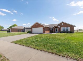 707 Landon Dr, Independence, KS 67301