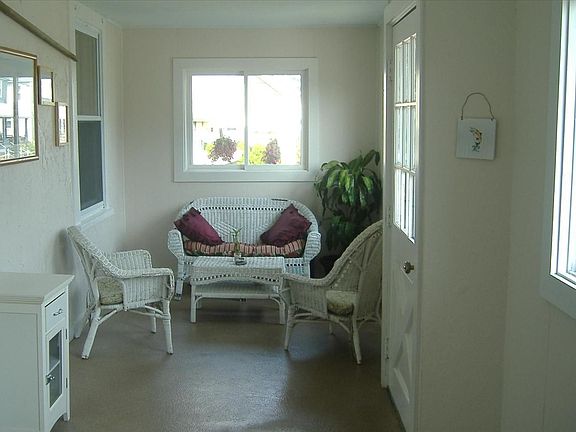 Enclosed Front Porch