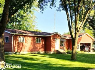 149 Wesley St SW, Titonka, IA 50480