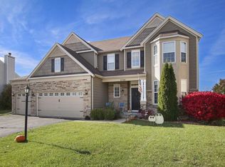 2728 Red Fawn Ct, Racine, WI 53406