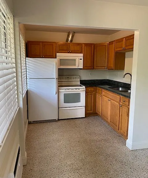 3001 NW 14th St #3 — Photo 1