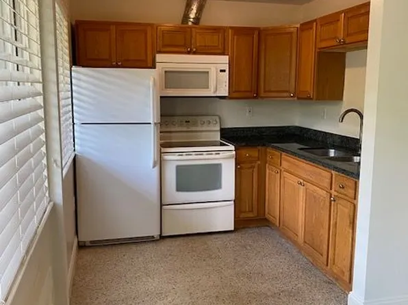 3001 NW 14th St #3, Gainesville, FL 32605