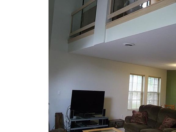 3rd image of 4064 Saint Andrews Ct Unit 4