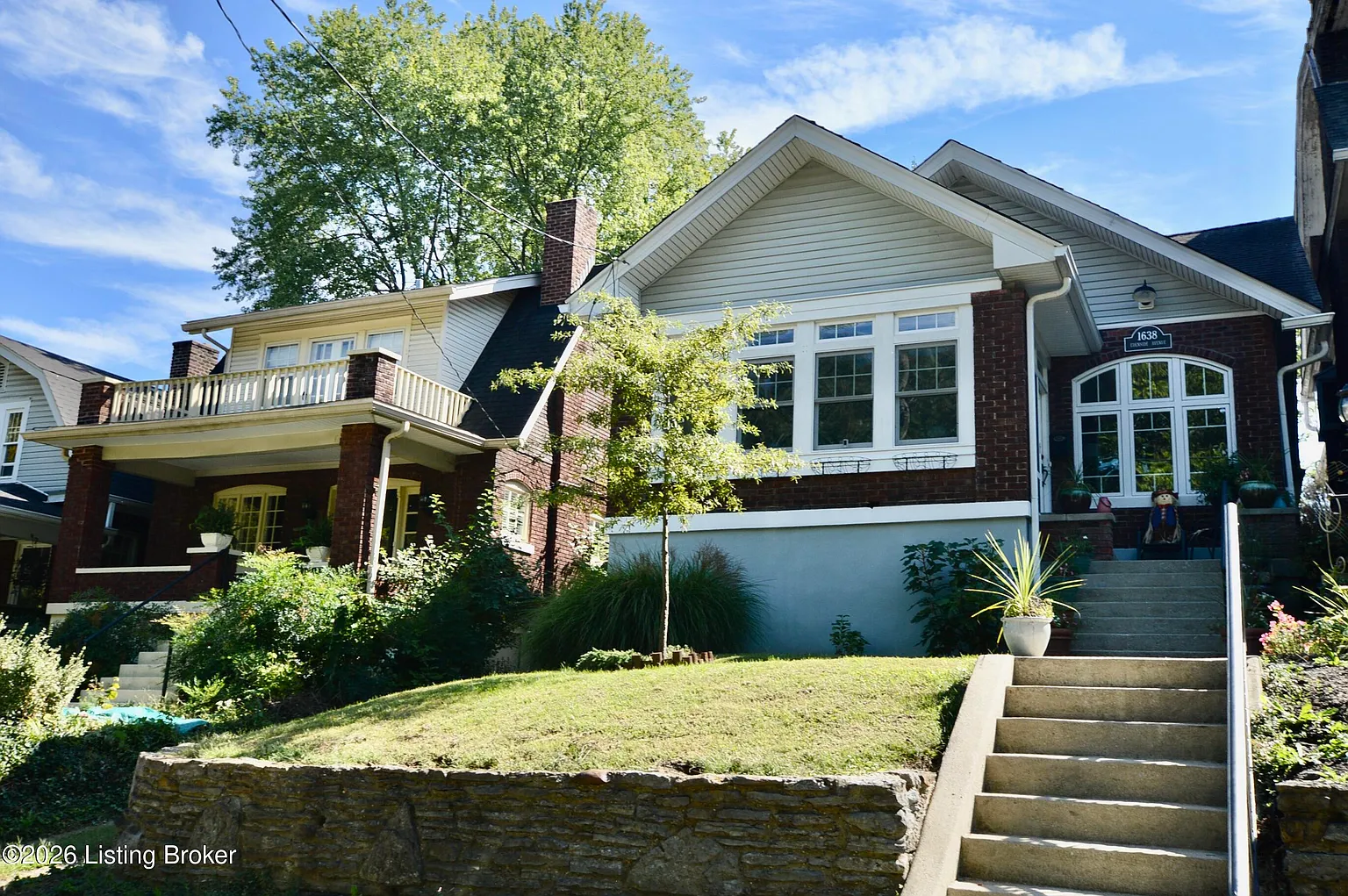 1638 Edenside Ave photo 1