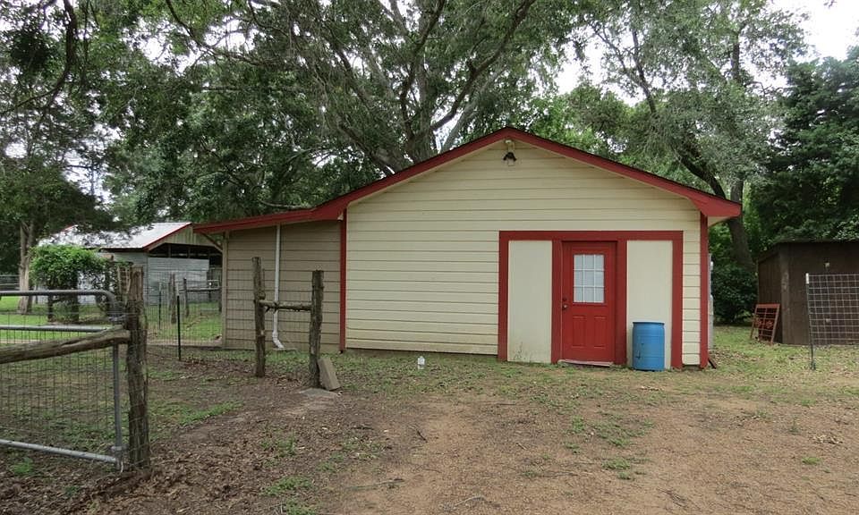 1st image of 1139 Woody Ln