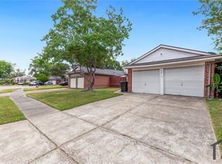 6610 Laurel Glen Dr, Katy, TX 77449