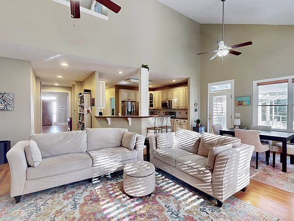 2nd image of 8117 Mason Ridge Lane