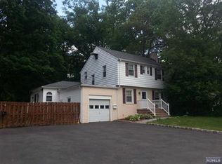 110 W Northfield Rd, Livingston, NJ 07039