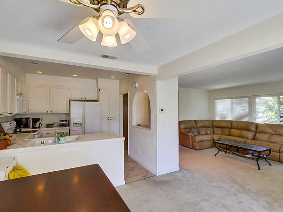5th image of 1317 El Corral Ln