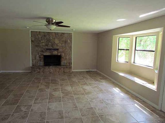 5th image of 5291 NW 140th St