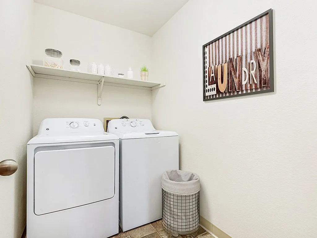 Tanglewood Apartments — Photo 3