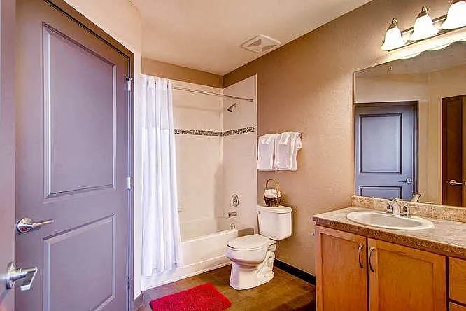 Evans Station Lofts | Denver Apartments