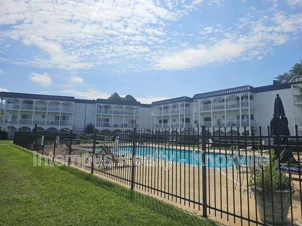 5709 Lyons View Pike, Knoxville, TN