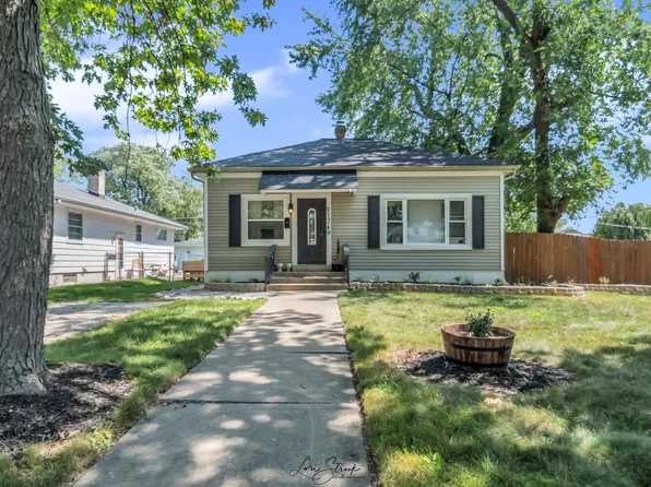 917 N Linden Ave, Waukegan, IL 60085