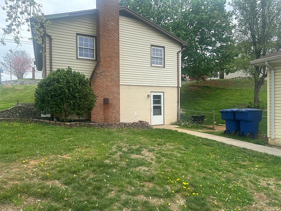 2nd image of 819 E 6th St