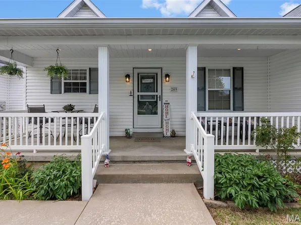 209 Tolbert Dr, Jackson, MO 63755