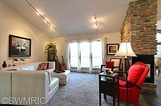 3rd image of 7853 Imperial Pine Dr NE