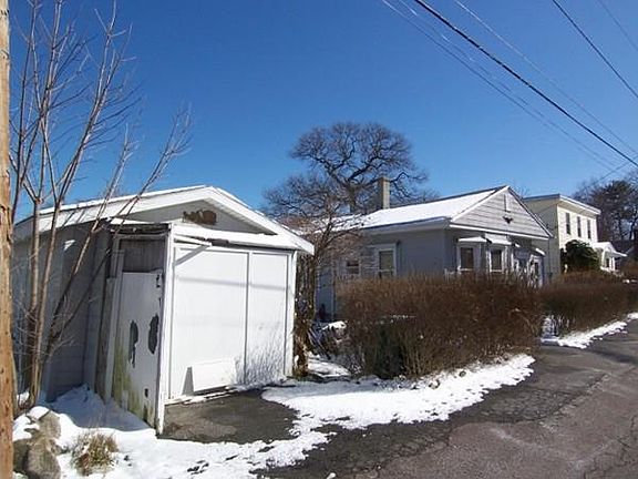 4th image of 66 Fair Oaks Ave