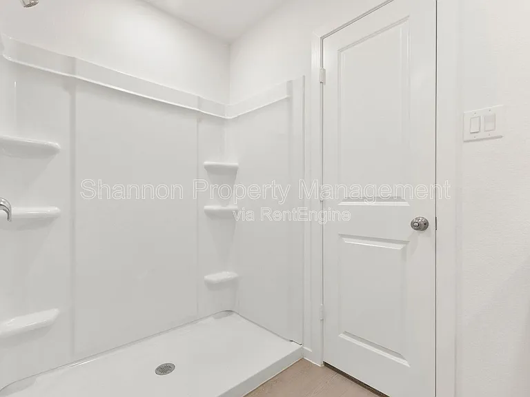 253 Douglas Hills Dr — Photo 15