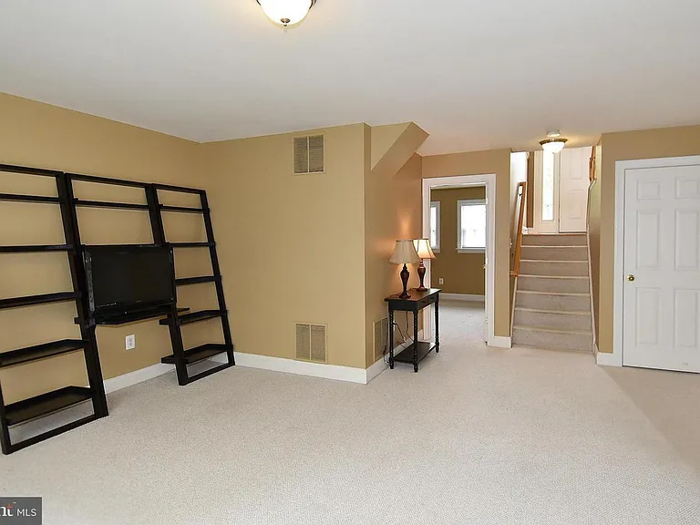 4281 Kearny Ln — Photo 22