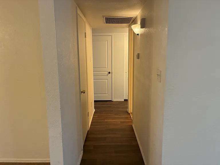 602 W Wickieup Ln — Photo 12