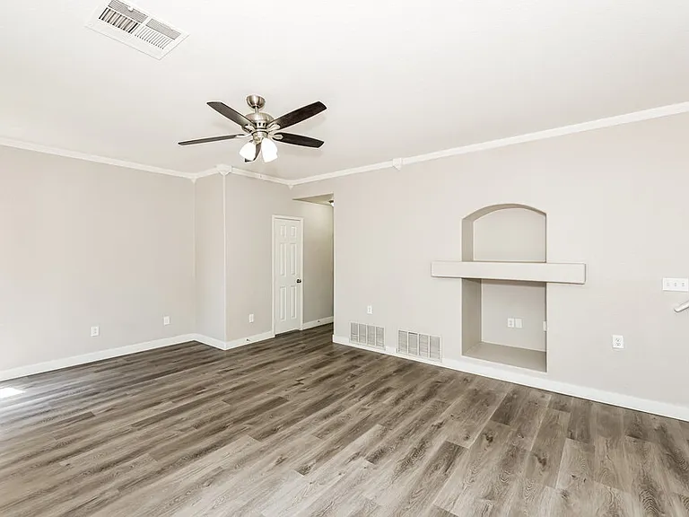 9586 Lavarun Ct — Photo 6