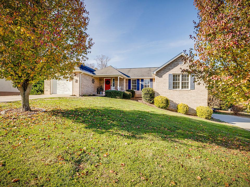 1st image of 502 Old Village Ct