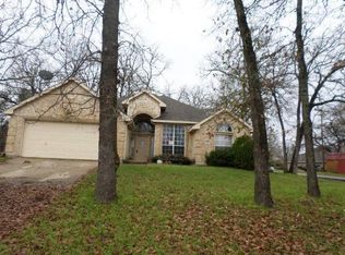 905 Shoreline Dr, West Tawakoni, TX 75474