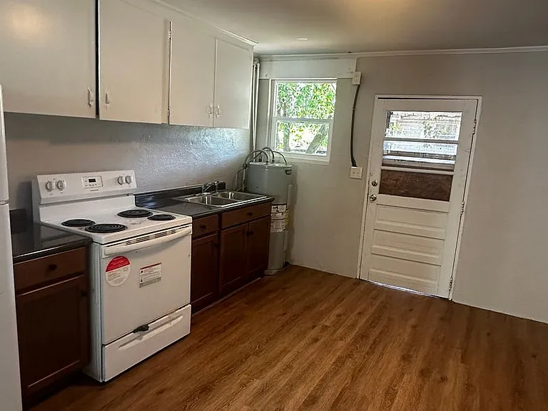 614C North St — Photo 1