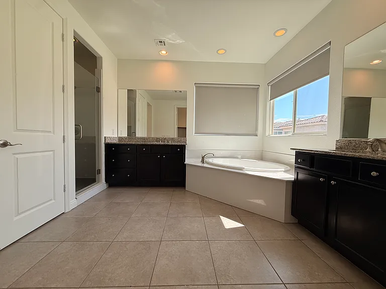 3217 Porta Cesareo Ave — Photo 16