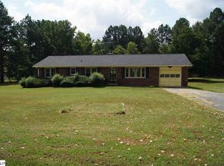 28 Snowmill Rd, Woodruff, SC 29388