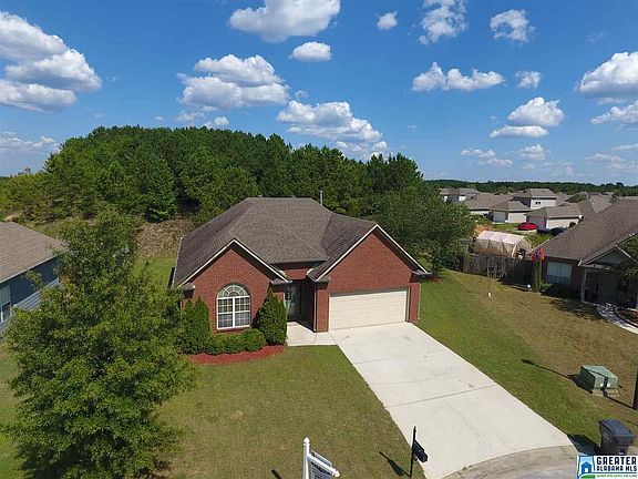 4th image of 725 Waterford Ln