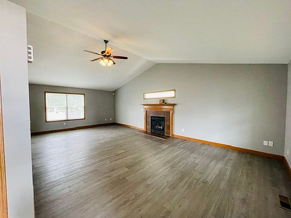 5th image of 8575 Fernbrook Dr