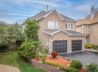 28 Foxtail Rdg, Newmarket, ON L3X1Z6