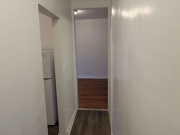 5th image of 1841 Mohegan Ave #O5