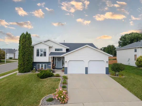 4367 Savannah Dr NW, Rochester, MN 55901