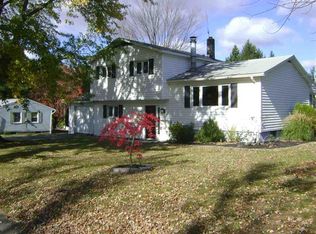 11 Sand Rd, Castleton, NY 12033