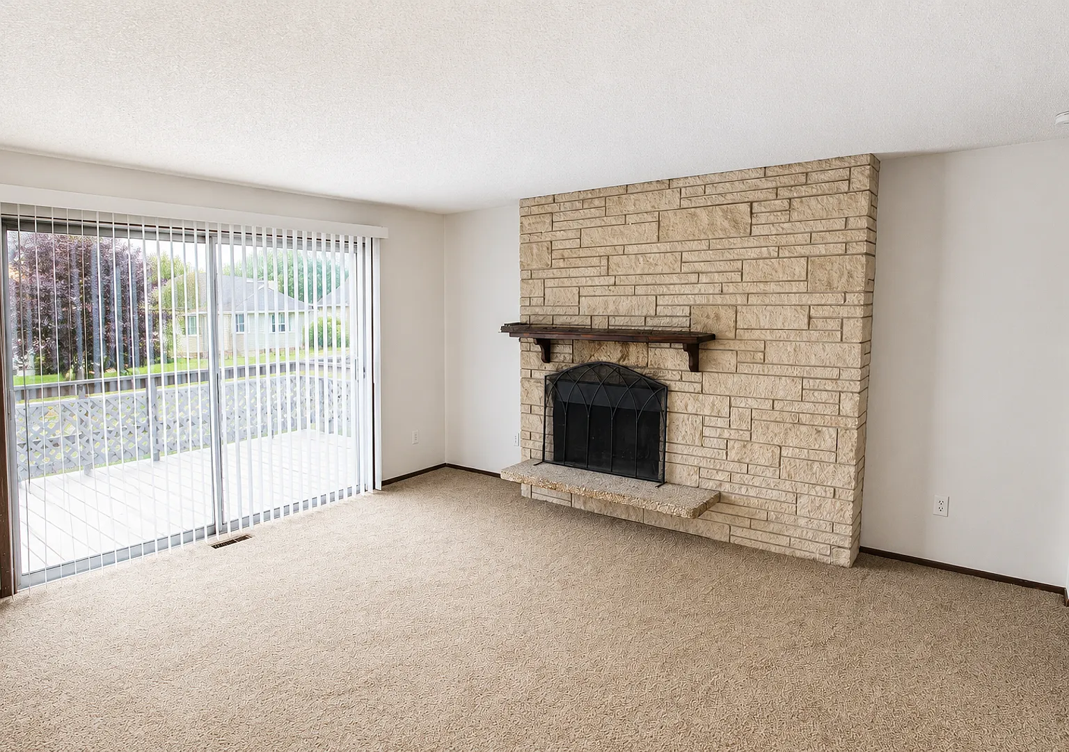 522 E Providence Ave — Photo 4