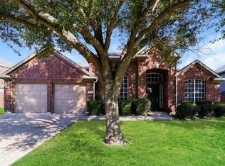 512 Candle Meadow Blvd, Desoto, TX 75115