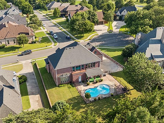2nd image of 1803 Verdi Ln